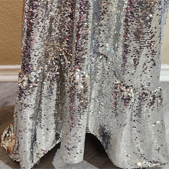 Anthropologie x Maeve One Off The Shoulder Silver Sequin Trumpet Dress Size XL - Picture 10 of 16